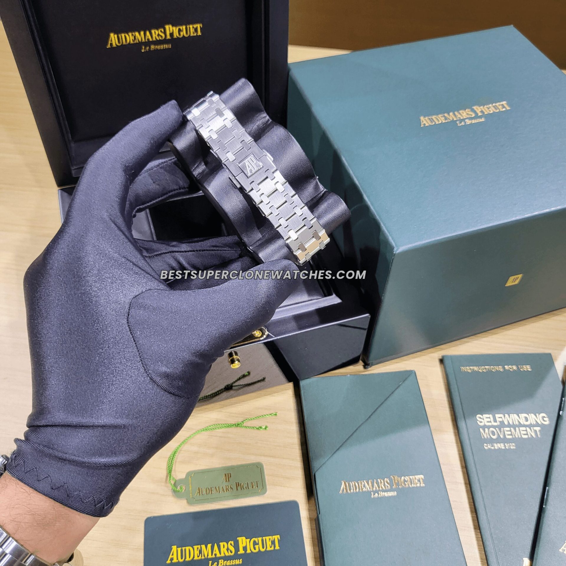 Audemars Piguet Royal Oak Stainless Steel Blue Dial 3120 Swiss Super Clone Watch Ref-15400ST.OO.1220ST.03 - Image 3