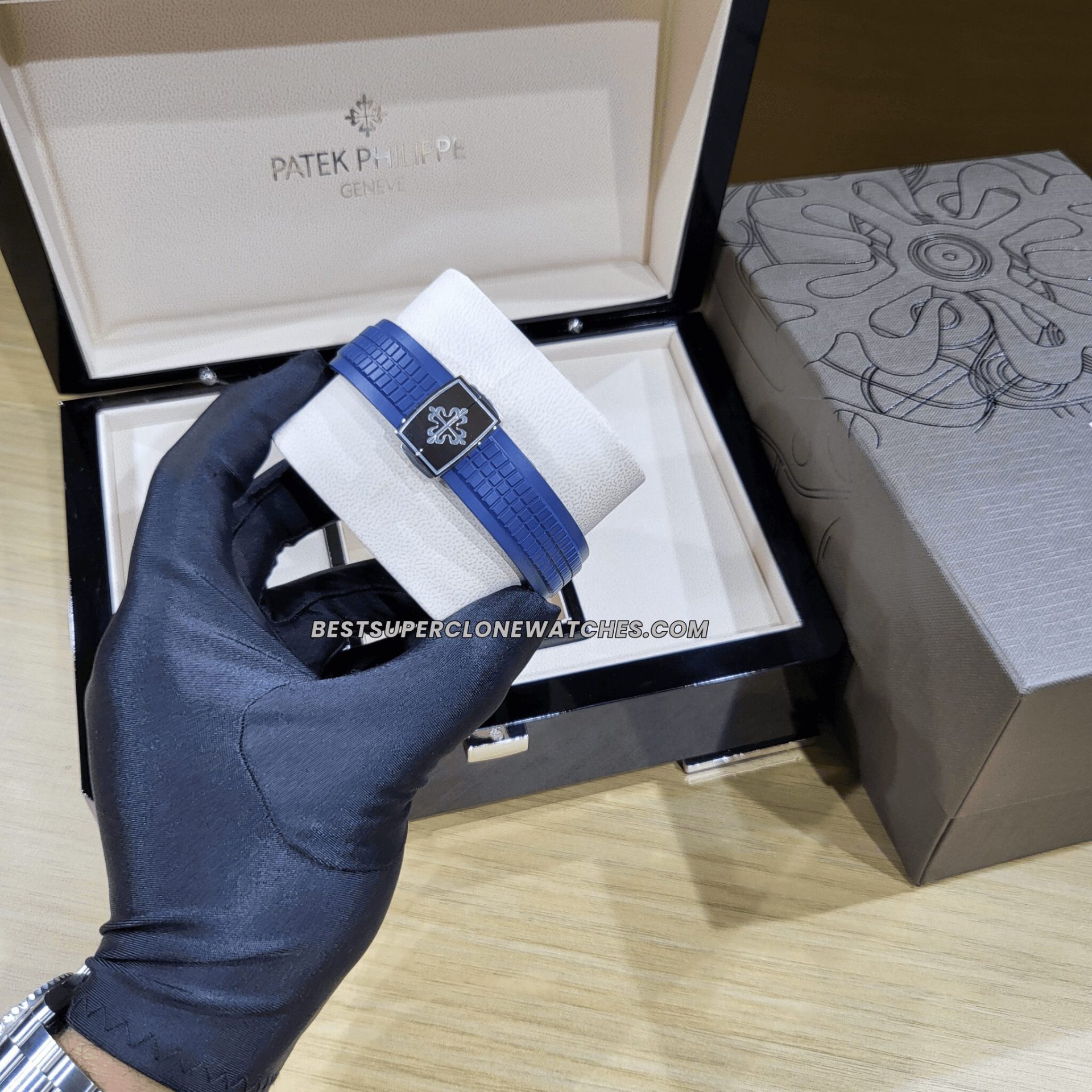 patek philippe blue dial fake watch