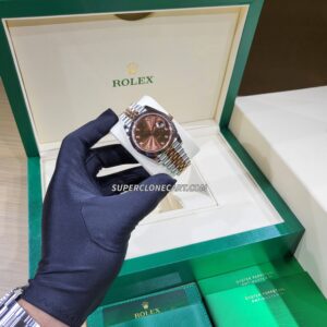 Rolex Datejust 3235 Swiss super clone with chocolate dial, diamonds, Everose gold bezel, and Oystersteel case—luxury replica watch.