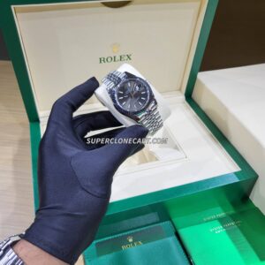 Replica Rolex Datejust 126334 with Oystersteel and white gold, bright black dial, and 3235 movement