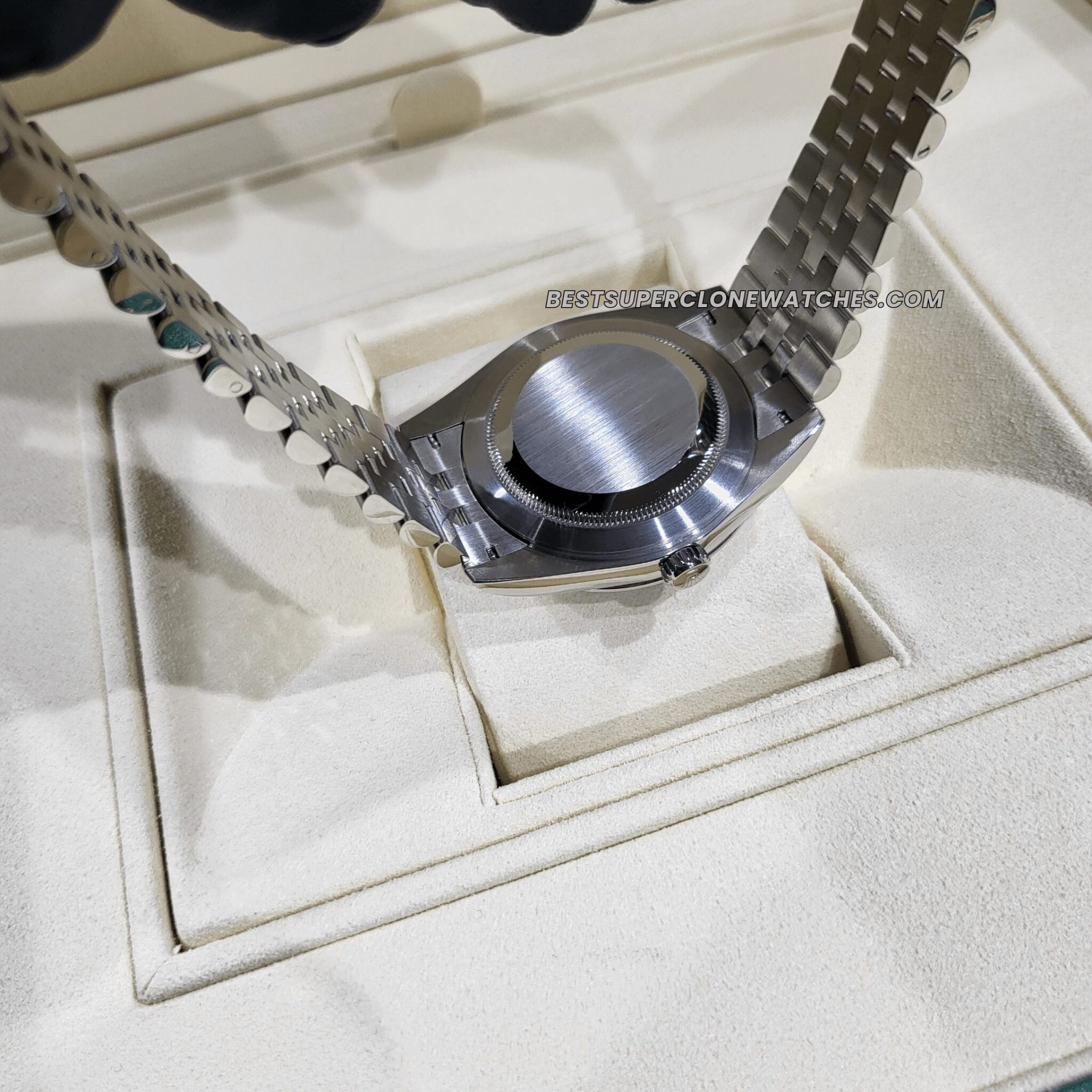 Replica Rolex Datejust 126334 with mint green dial, Oystersteel case, and white gold accents