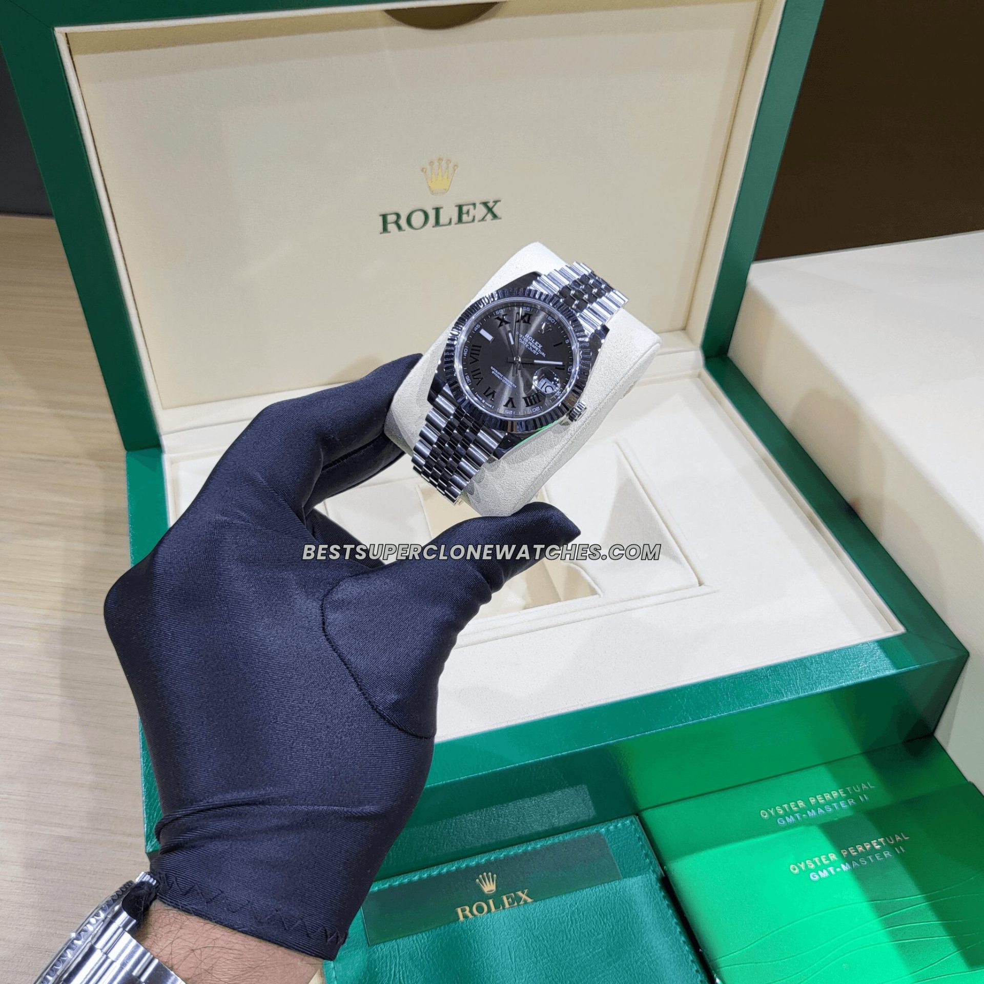 Fake Rolex Datejust 3235 super clone, with a white gold bezel and slate dial—an excellent replica watch.