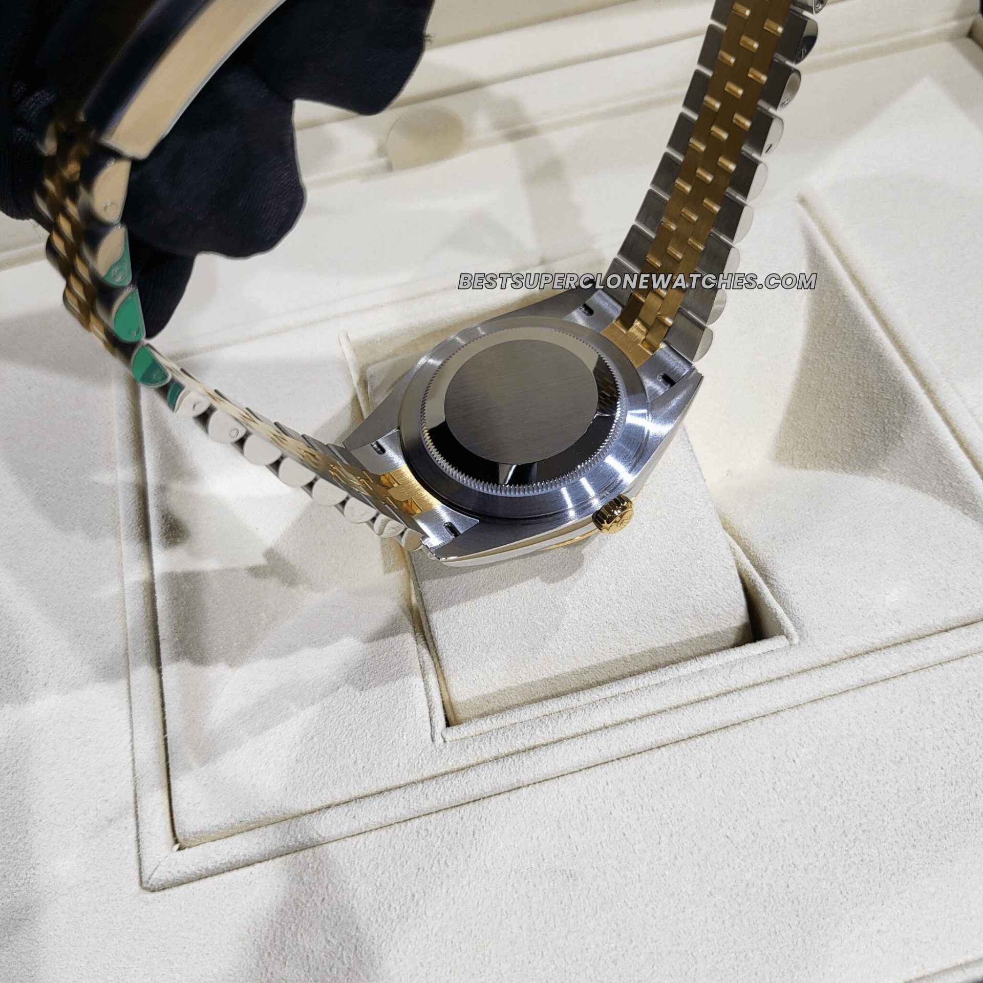 Fake Rolex Datejust Ref-126333 with Oystersteel and yellow gold case, featuring a slate dial—high-quality Swiss super clone.