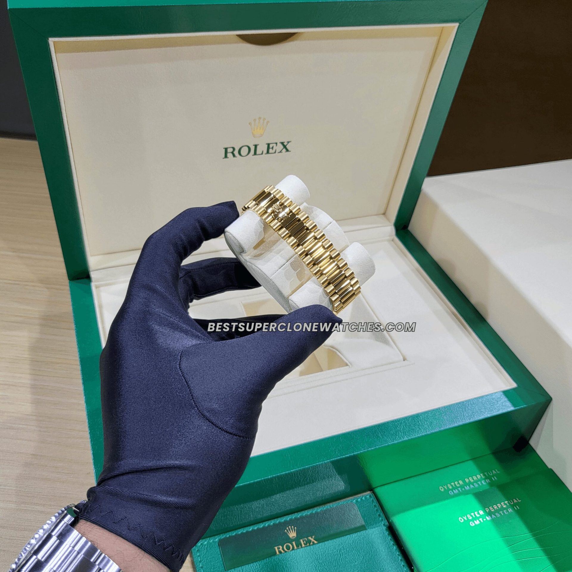 Luxury fake Rolex Day-Date 228238 with green dial and fluted yellow gold bezel