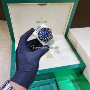 Luxury-style super clone Rolex watch with automatic movement clone and durable steel casing
