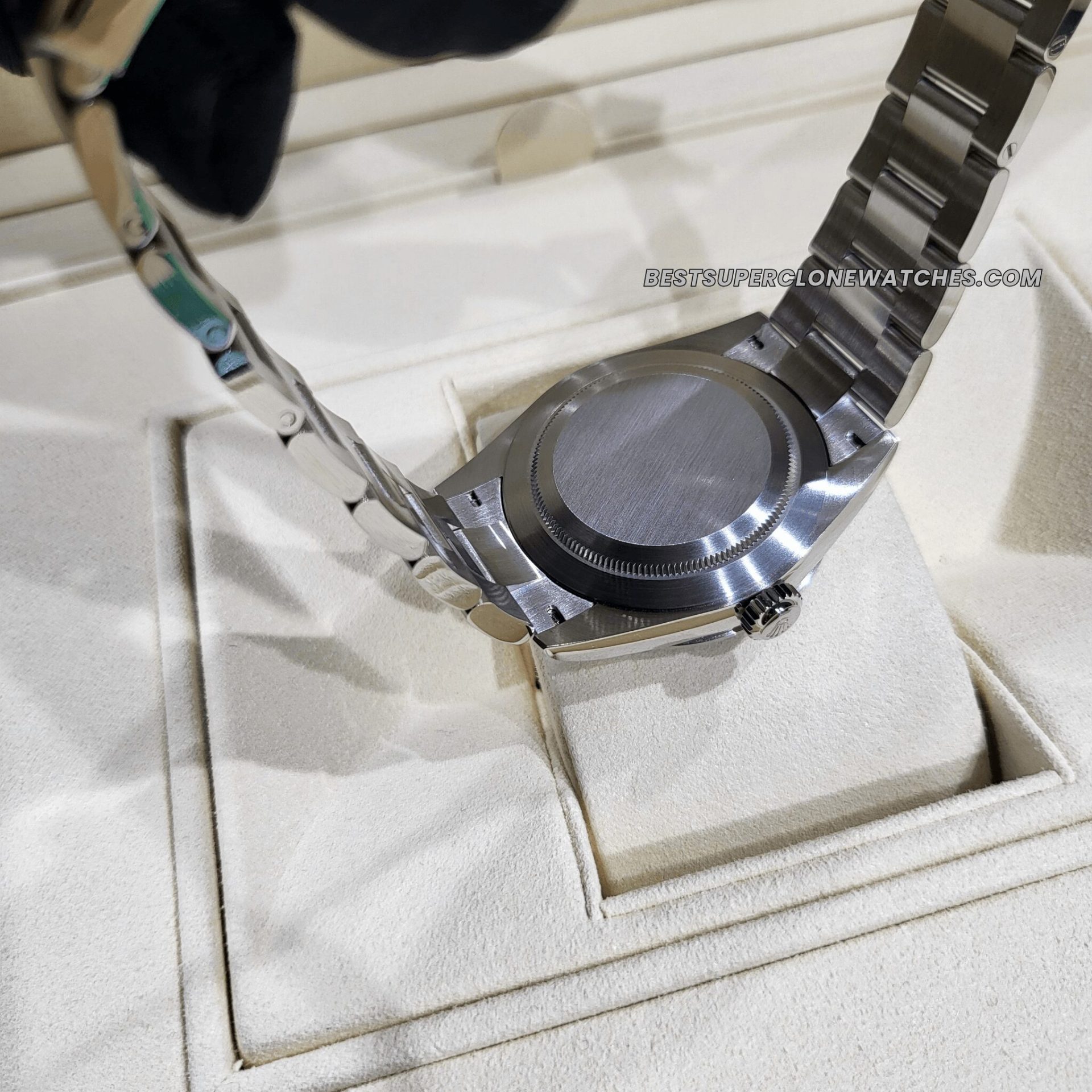 Replica version of Rolex Explorer 224270 combining classic design with super clone craftsmanship