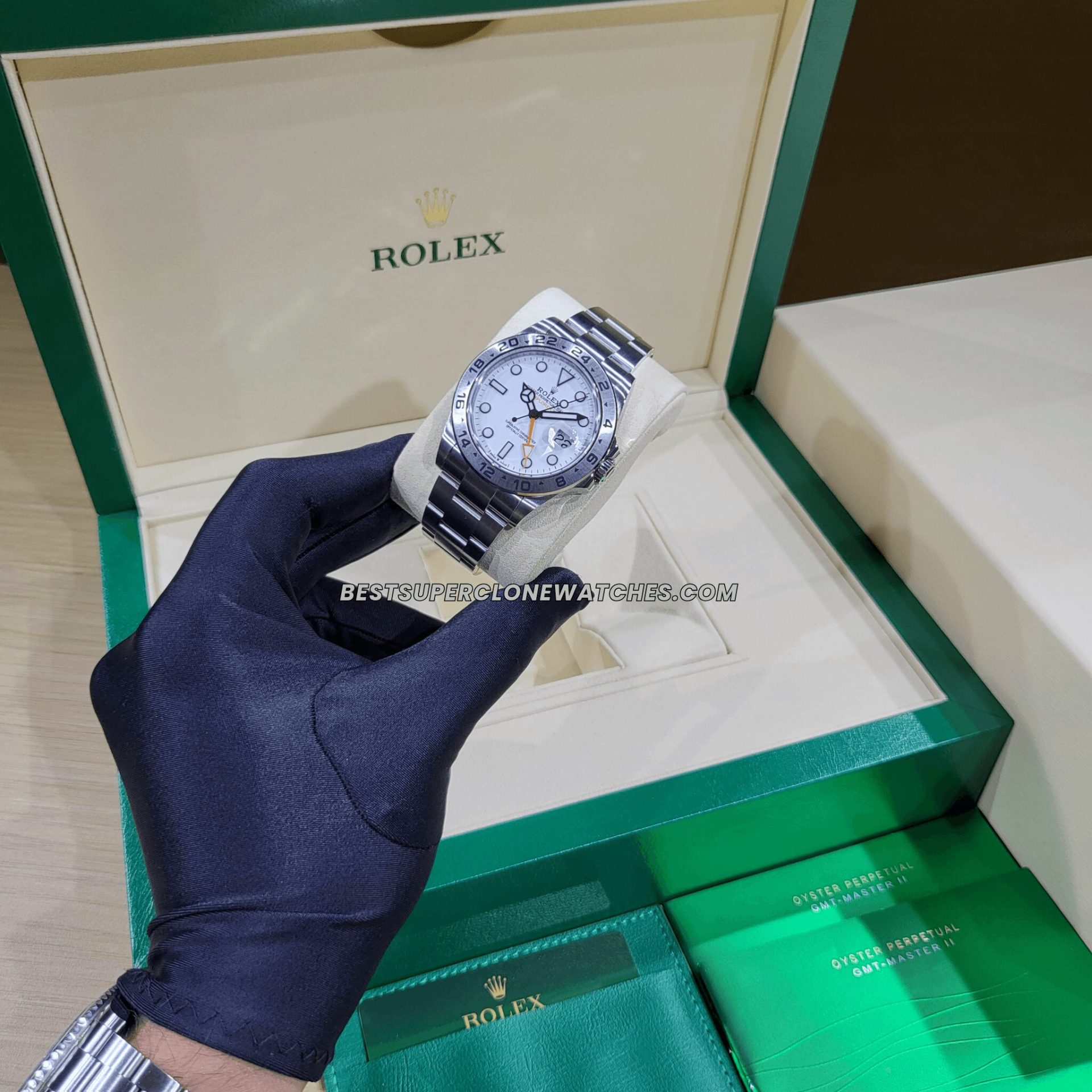 Fake Rolex Explorer 224270 with automatic movement imitation and Oystersteel case