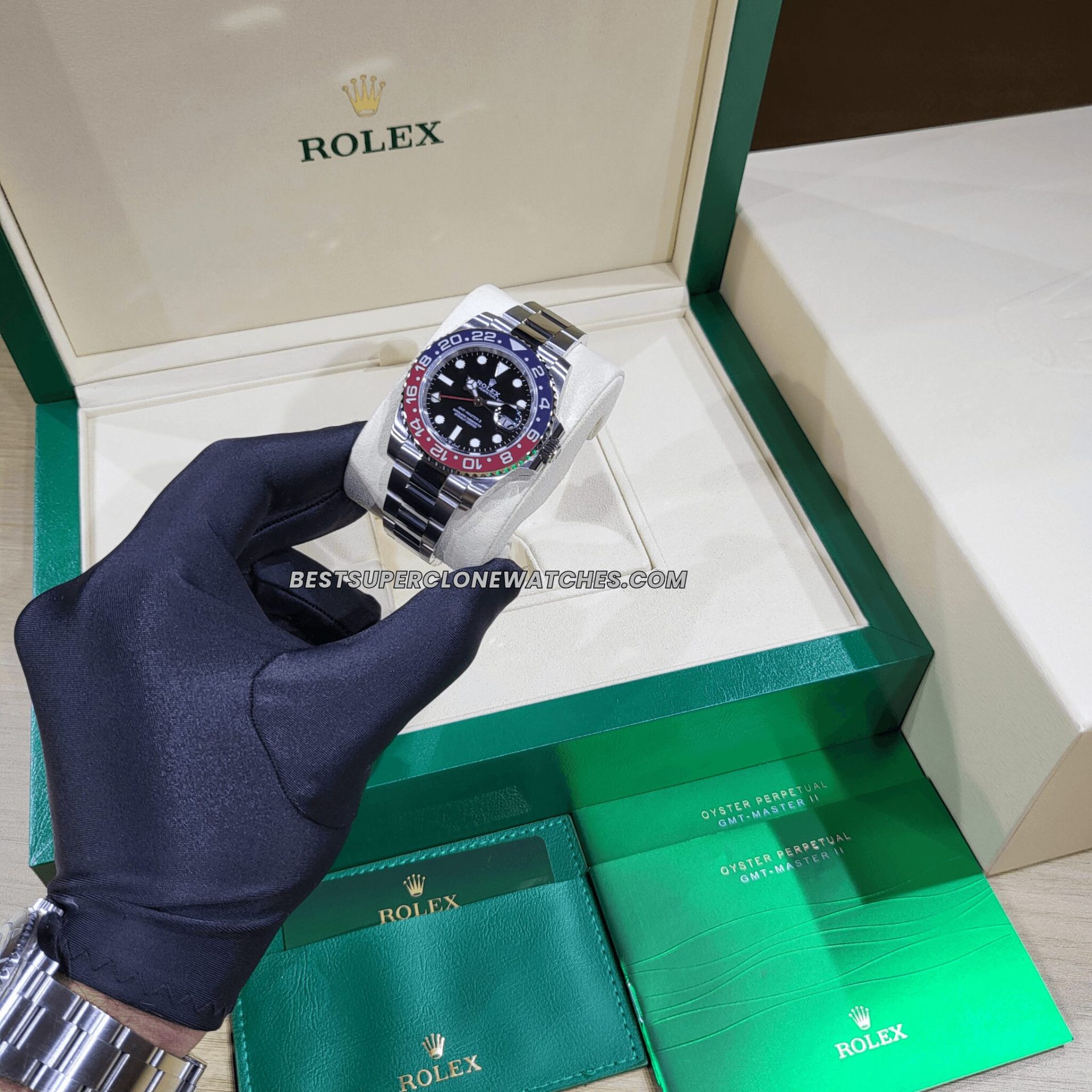Replica Rolex GMT Master II with ceramic red and blue Pepsi bezel and 3285 clone movement