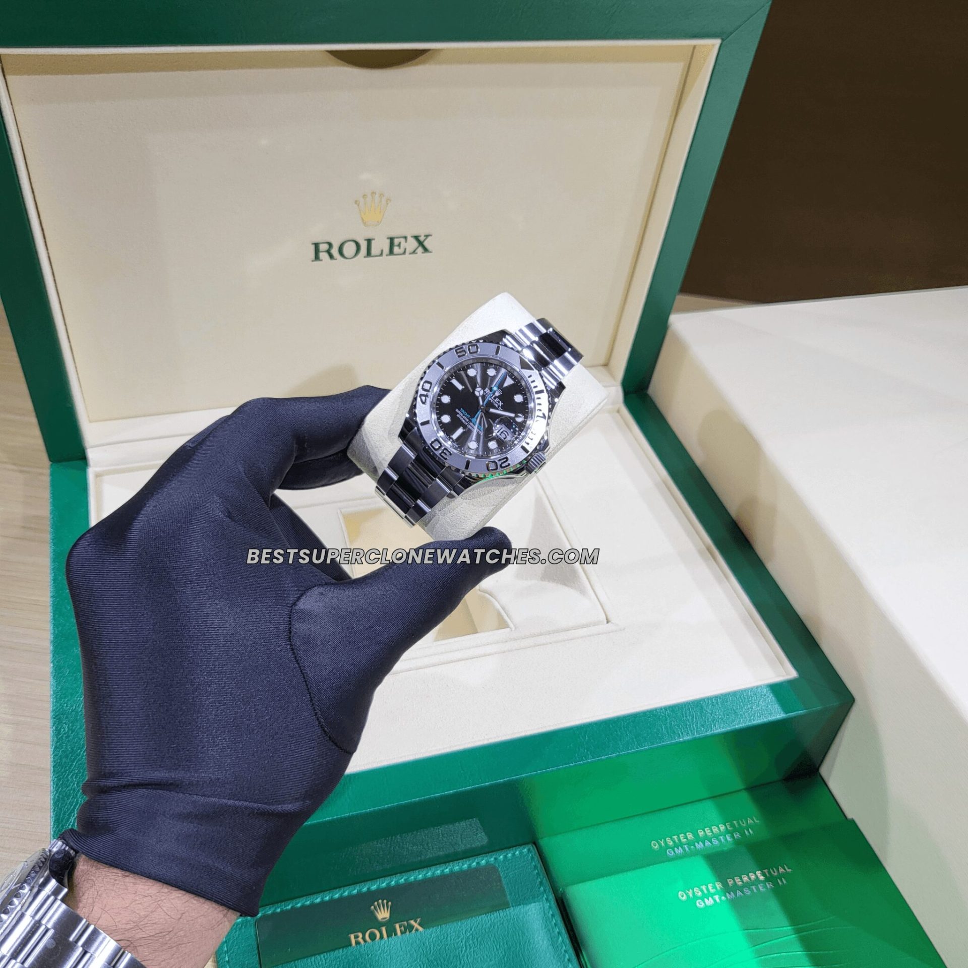 High-quality replica Rolex Yacht-Master with Oystersteel and platinum case, black dial, and luminous markers