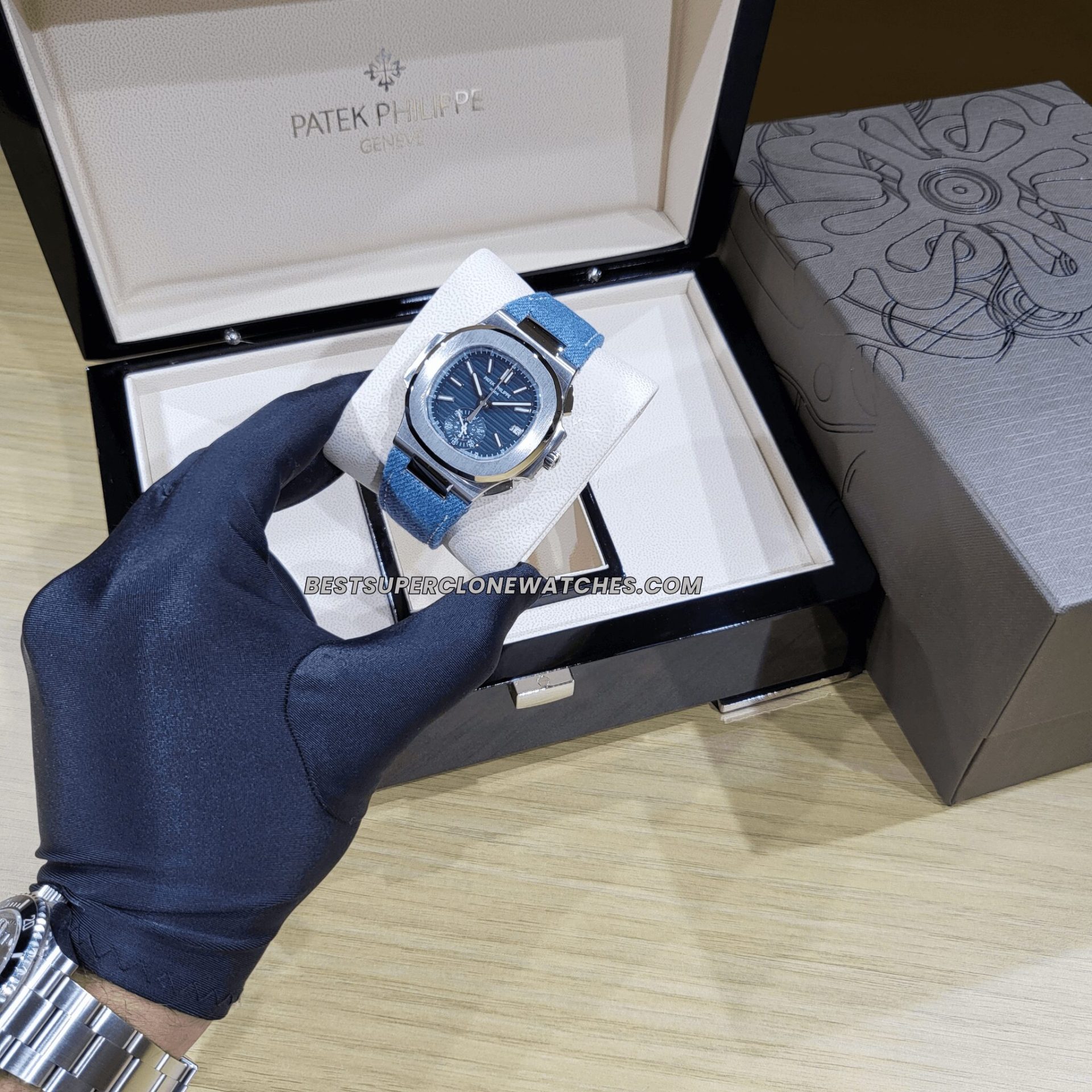 Nautilus white gold fake watch clone