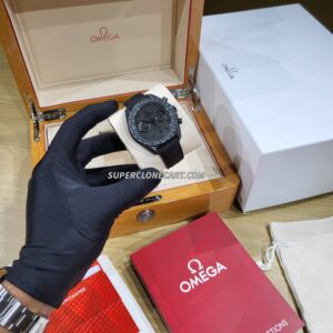 Omega Speedmaster Dark Side Of the Moon
